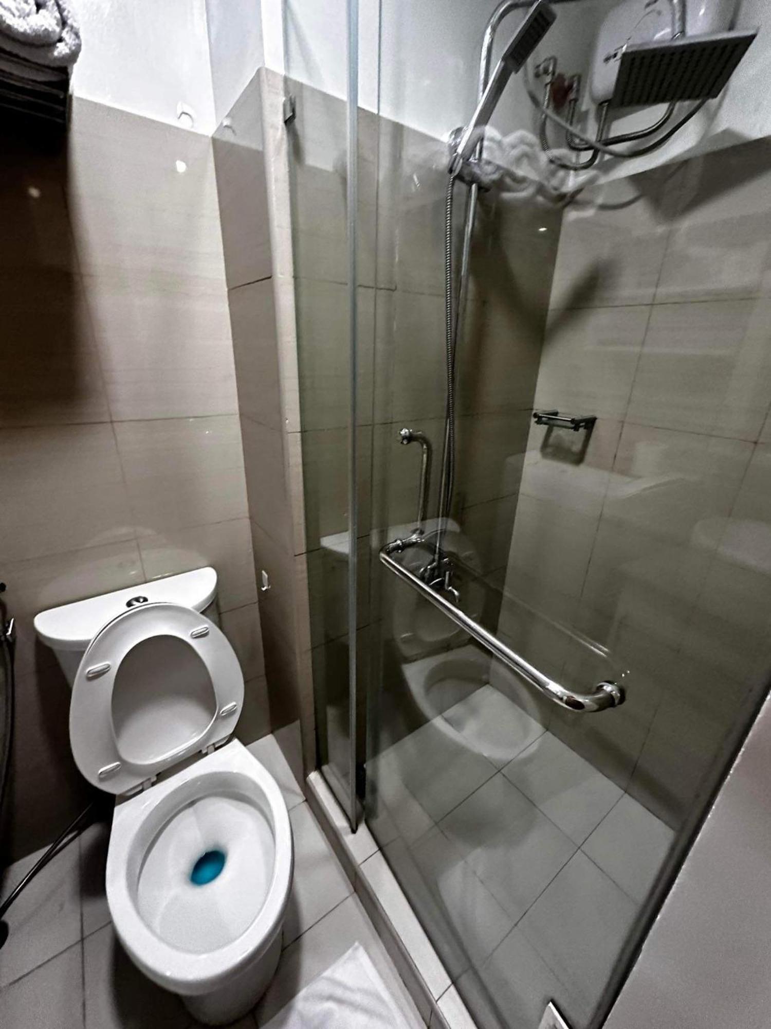 פאסאי Deluxe Suites Razelles 2 At Shore 2 Residences Tower 1 מראה חיצוני תמונה